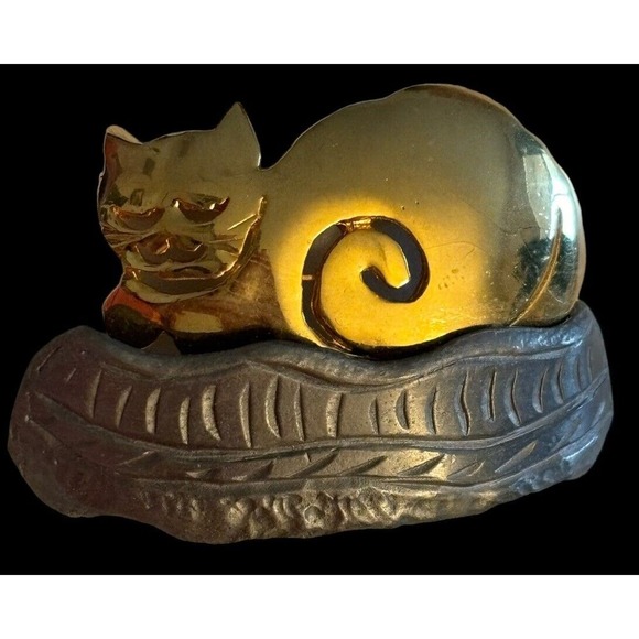 Pewter & Goldtone Cat Sleeping in Bed Brooch Pin Vintage Unsigned Jewelry - Picture 5 of 7